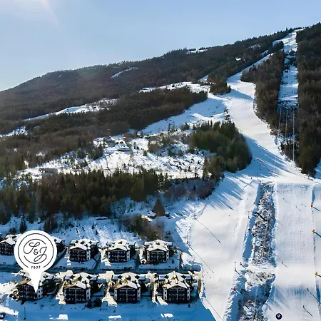 Stylish Ski-in Ski-out With Sauna & Fjord View